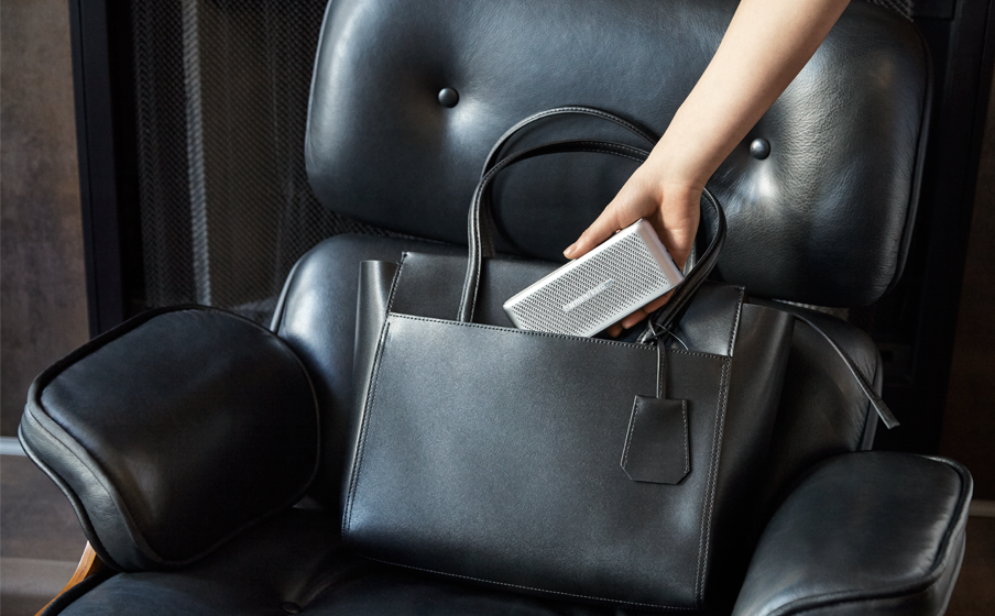 Traveler | All-in-one travel speaker