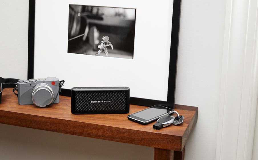 Traveler | All-in-one travel speaker